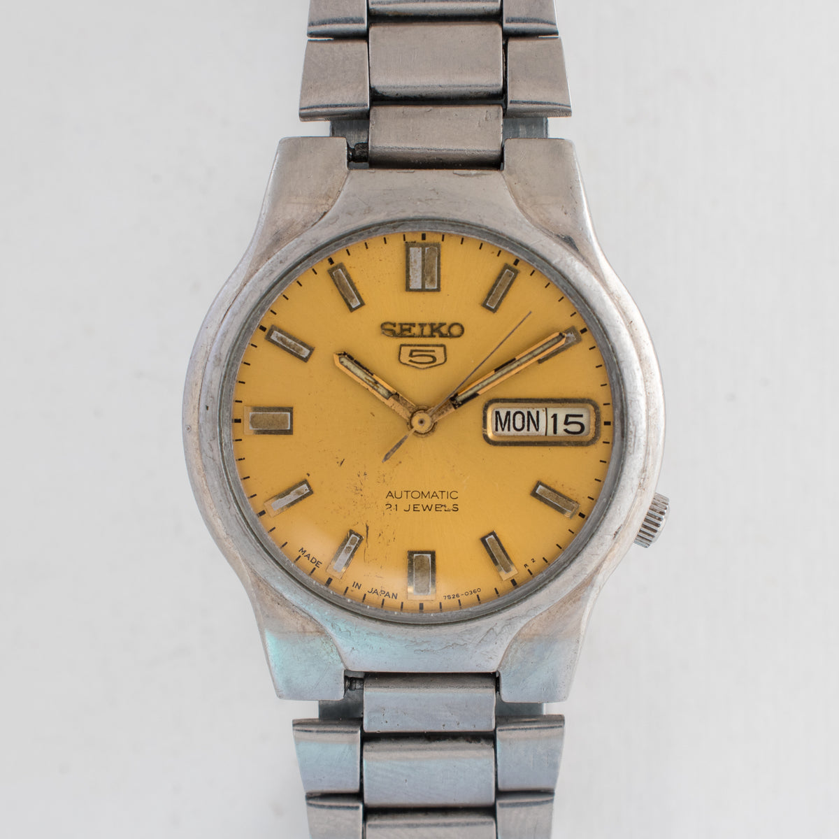 Vintage Seiko 5 7S26-02P0 Automatic 21J Gold Dial Day Date Wristwatch