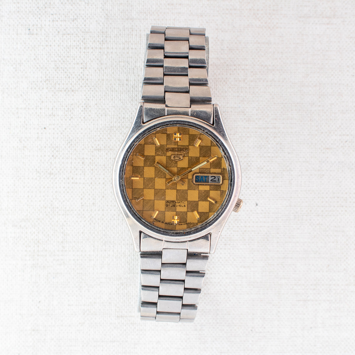 Vintage Seiko 5 7019-8180 Automatic 21J Gold Dial Day Date Wristwatch