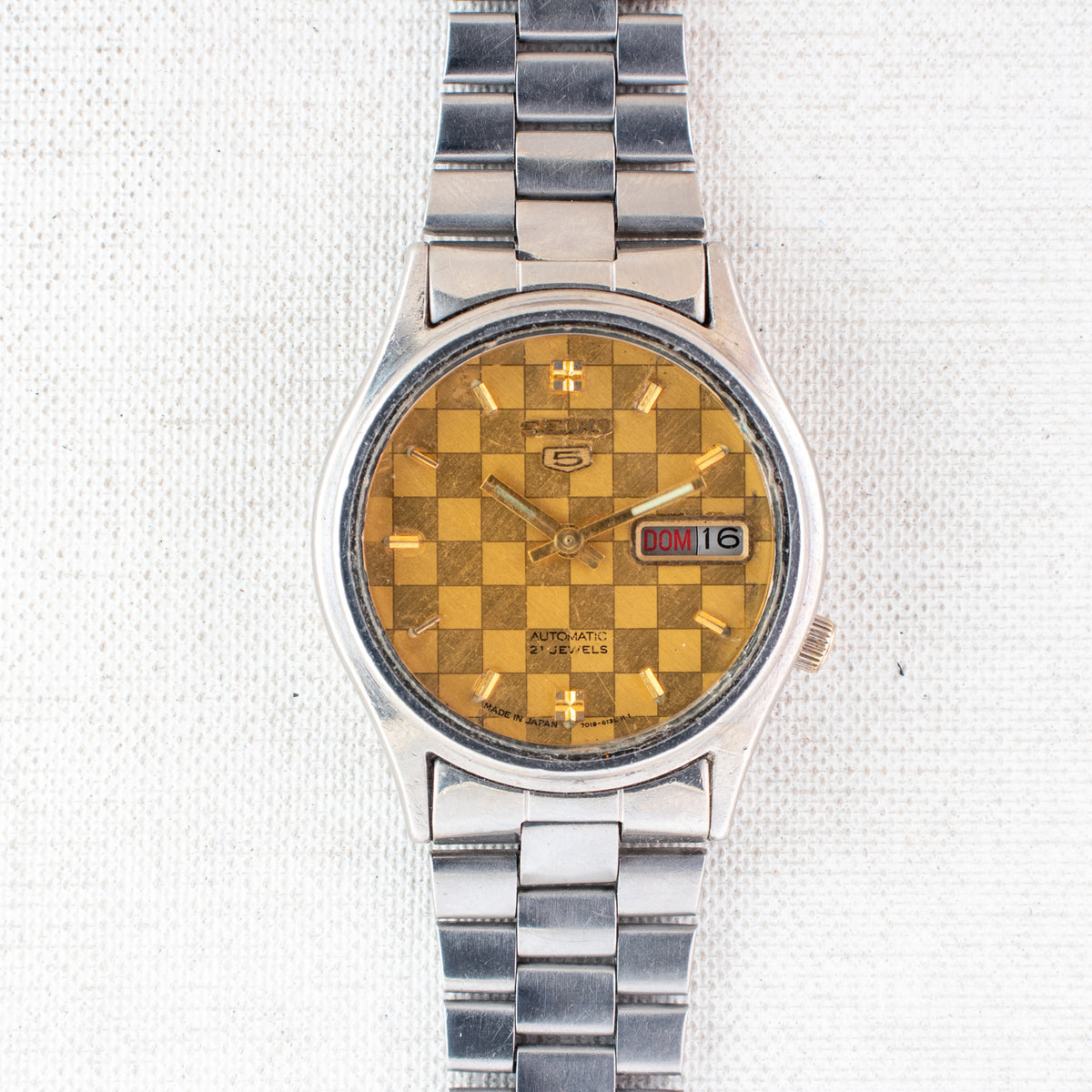 Vintage Seiko 5 7019-8180 Automatic 21J Gold Dial Day Date Wristwatch