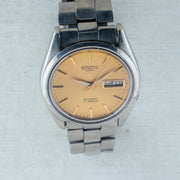 Vintage Seiko 5 7009-821J Automatic 17J Gold Dial Day Date Wristwatch