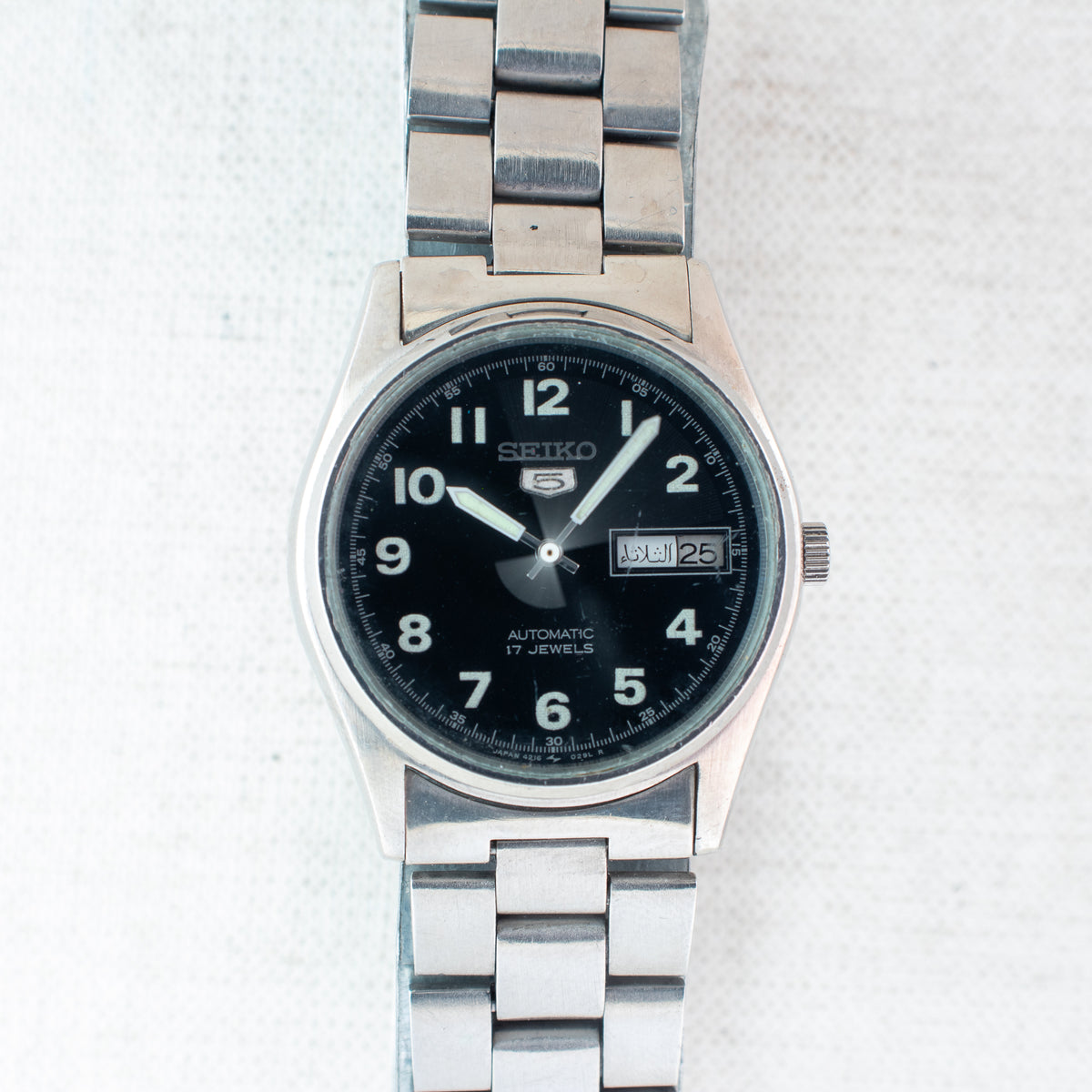 Vintage Seiko 5 4216-0020 Automatic 17J Black Dial Day Date Wristwatch