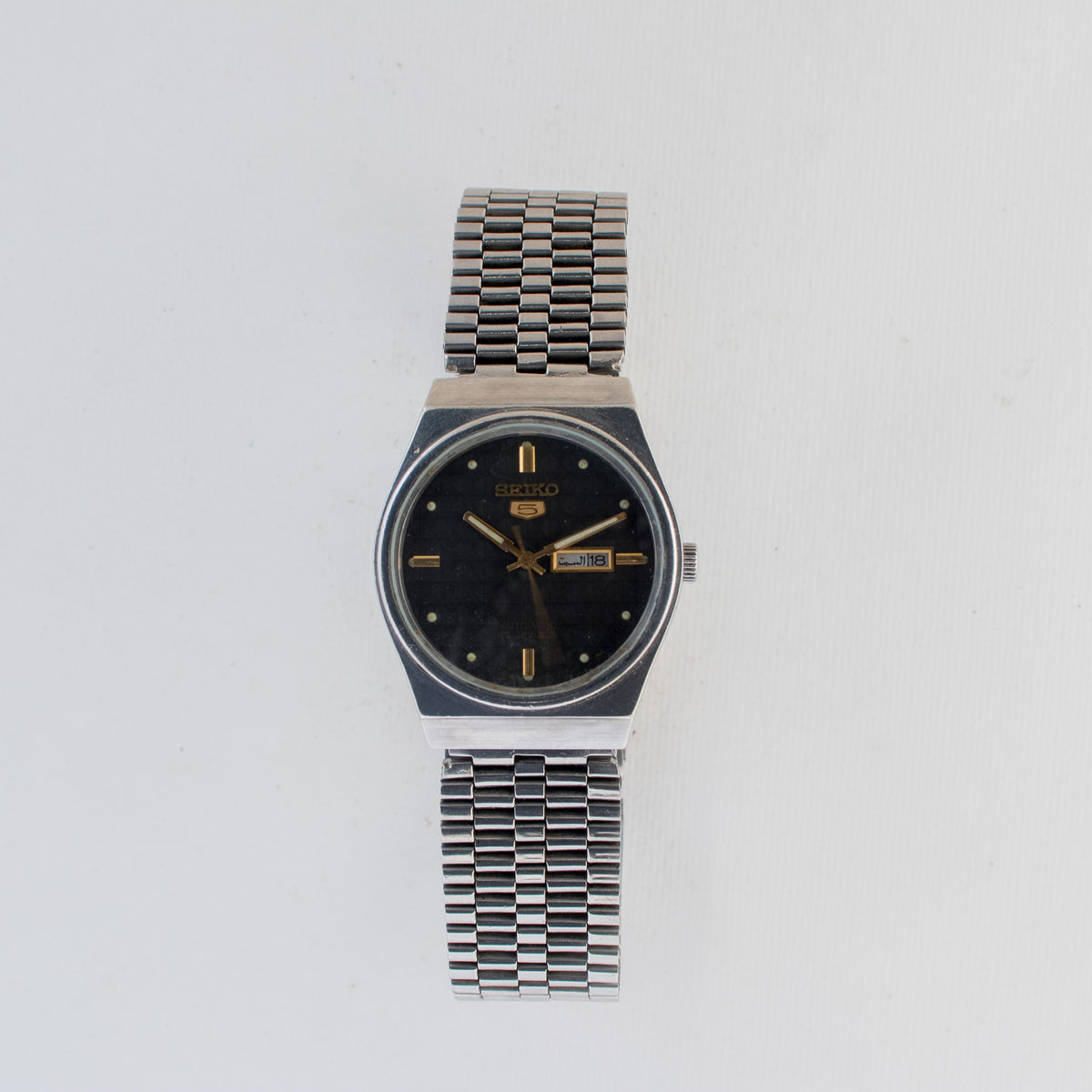 Vintage Seiko 5 4206-0591 Automatic 17J Black Dial Day Date Wristwatch