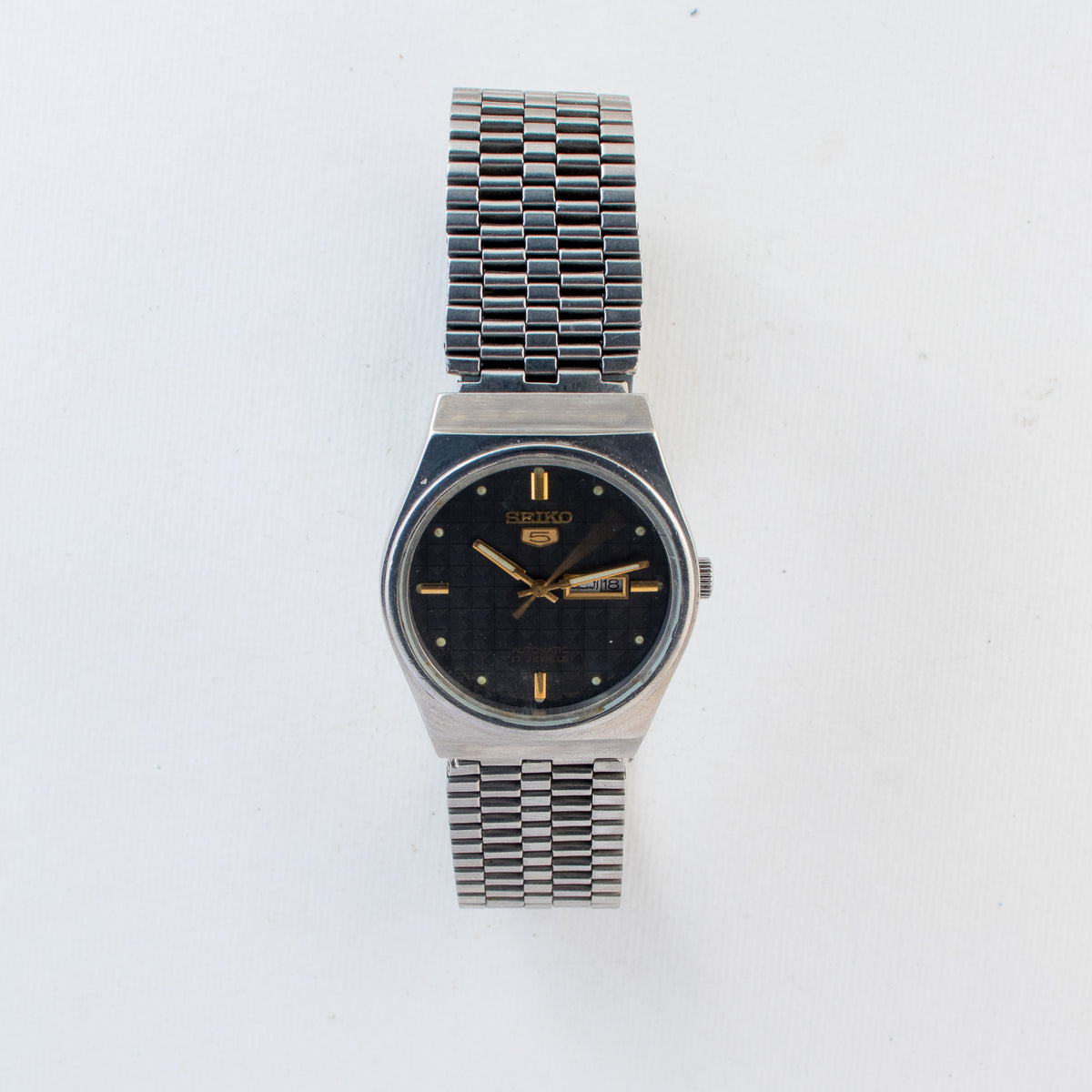 Vintage Seiko 5 4206-0591 Automatic 17J Black Dial Day Date Wristwatch
