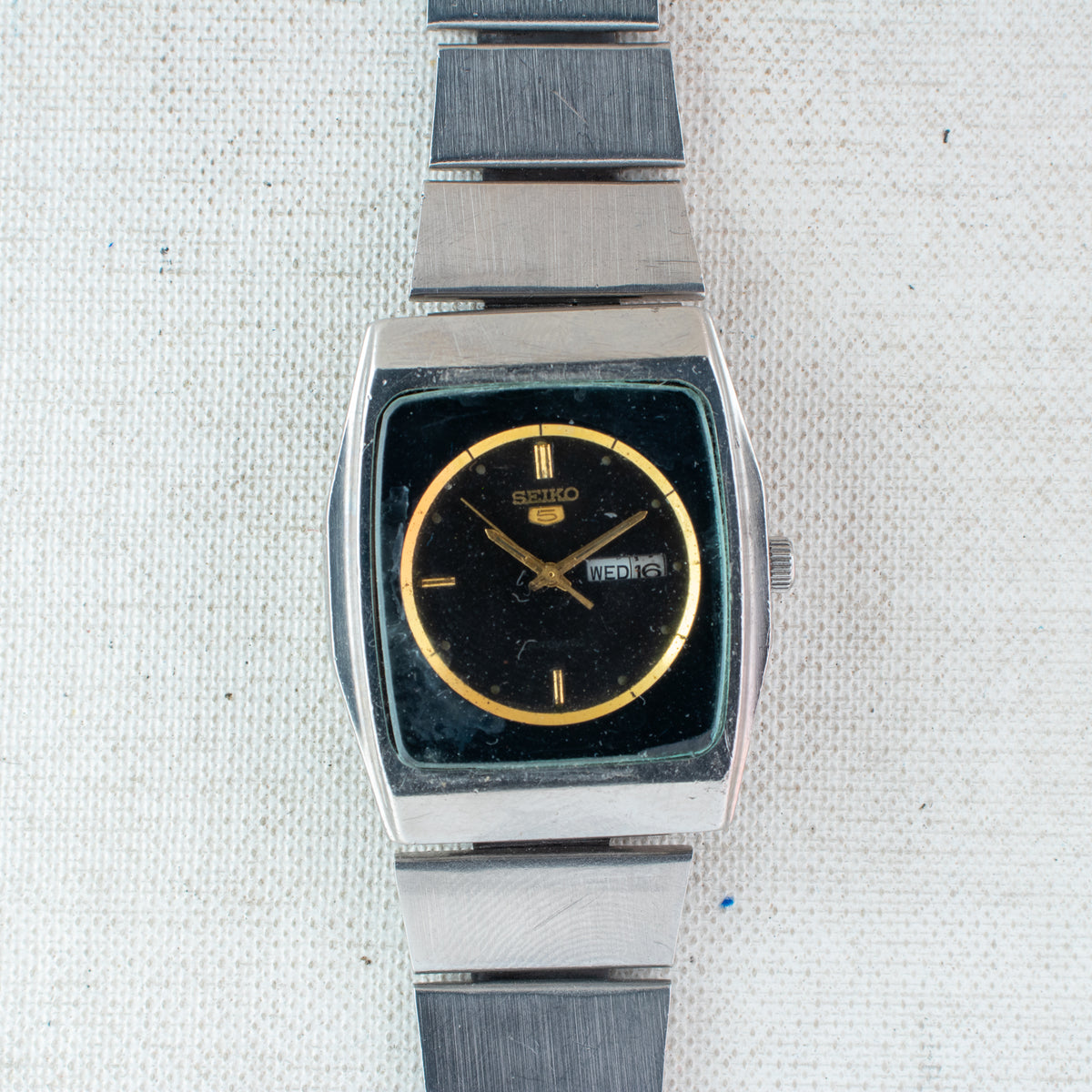 Vintage Seiko 5 2906-075A Automatic 17J Black Dial Day Date Wristwatch