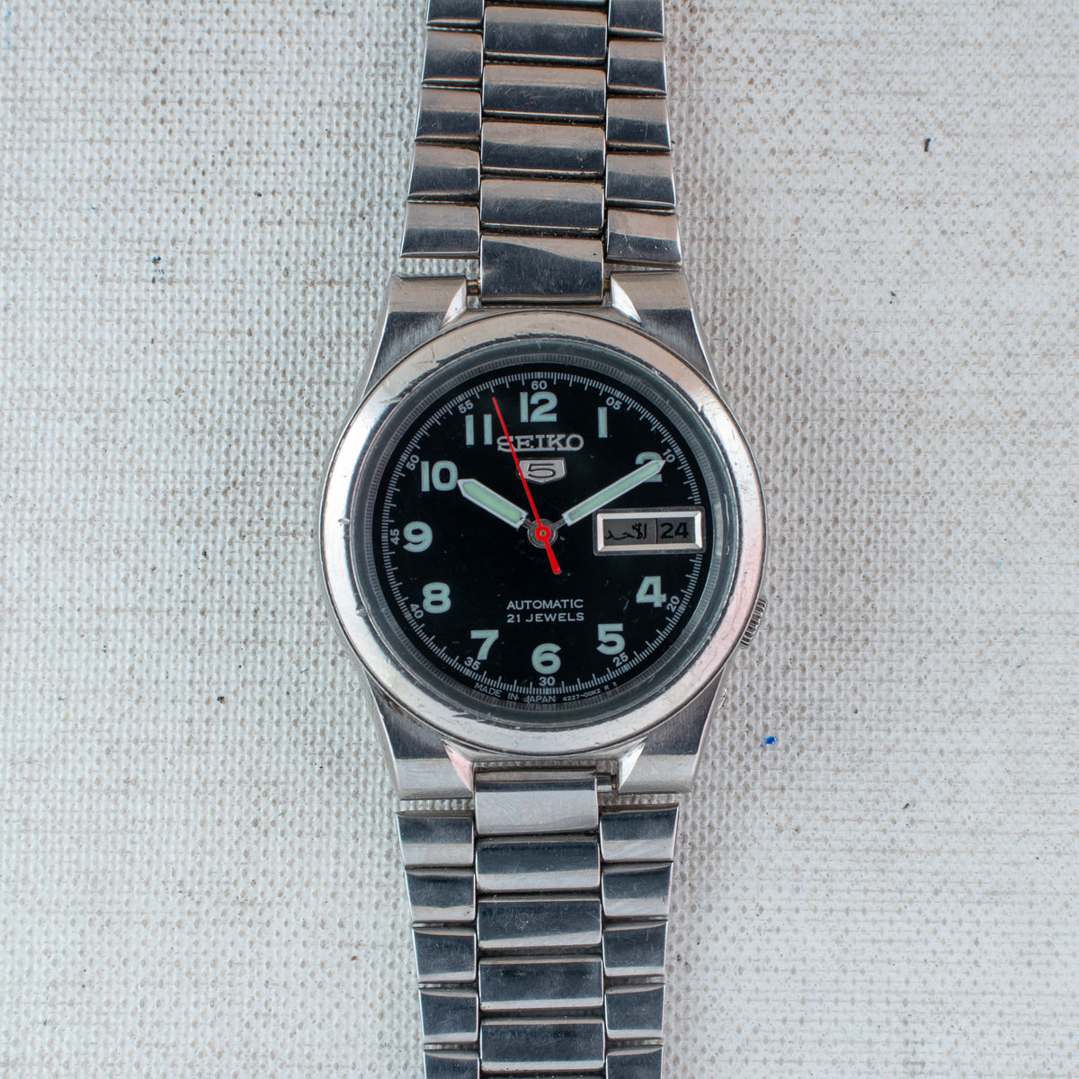 Vintage Seiko 5 4227-00C0 Automatic 21J Black Dial Day Date Wristwatch