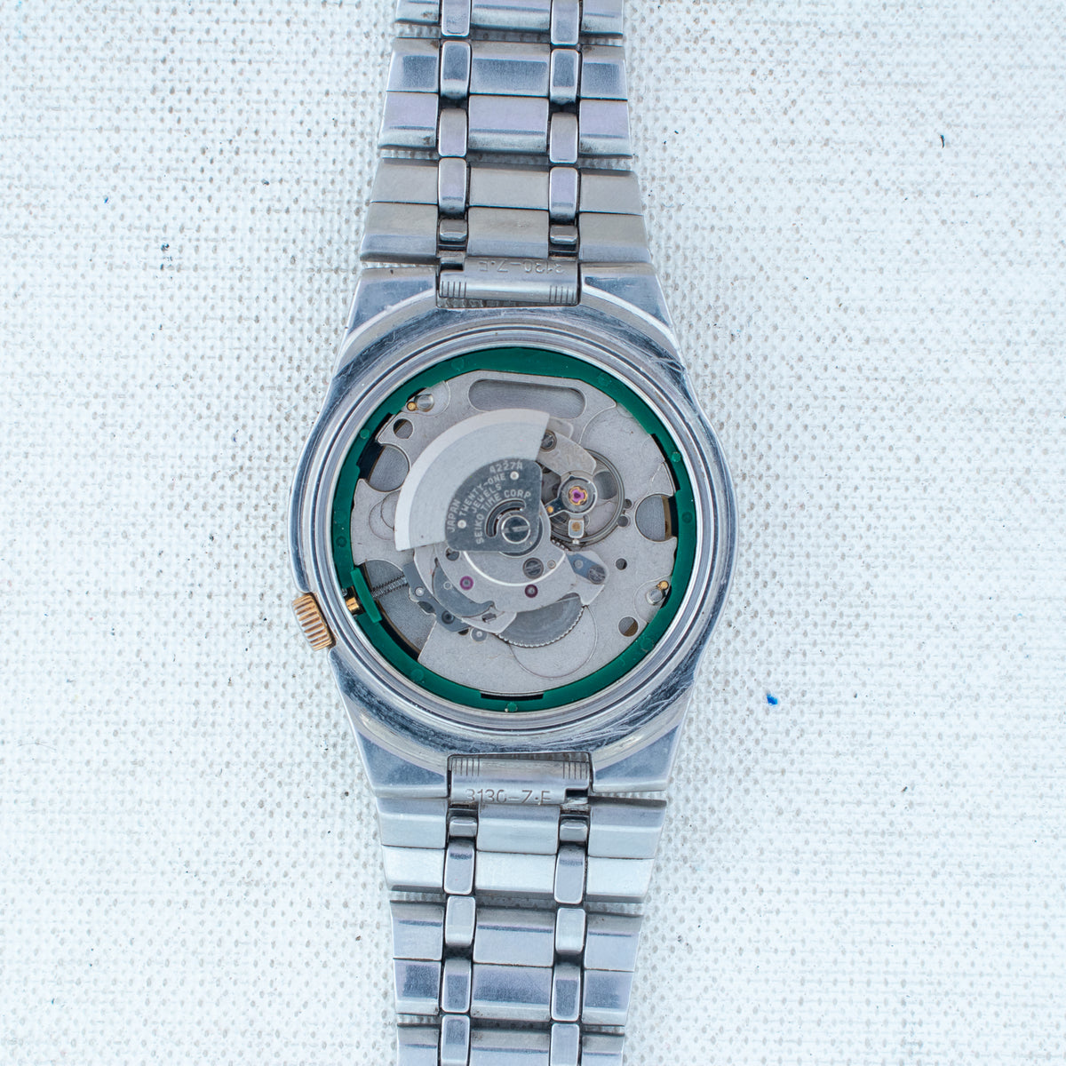 Vintage Seiko 5 4227-00C0 Automatic 21J Gold Dial Day Date Wristwatch