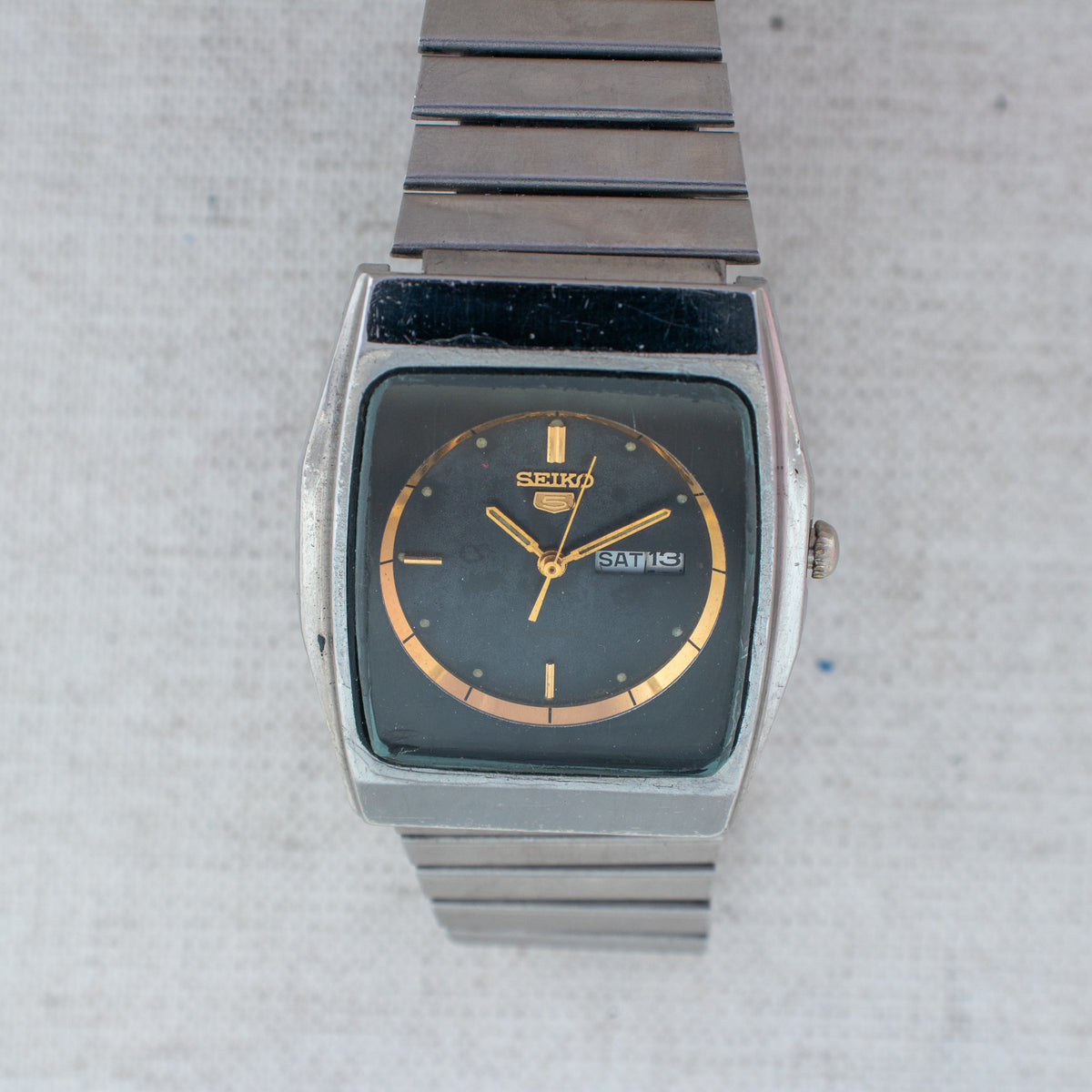 Vintage Seiko 5 2906-075A Automatic 17J Black Dial Day Date Wristwatch