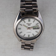 Vintage Seiko 5 7S26-3040 Automatic 21J Silver Dial Day Date Wristwatch