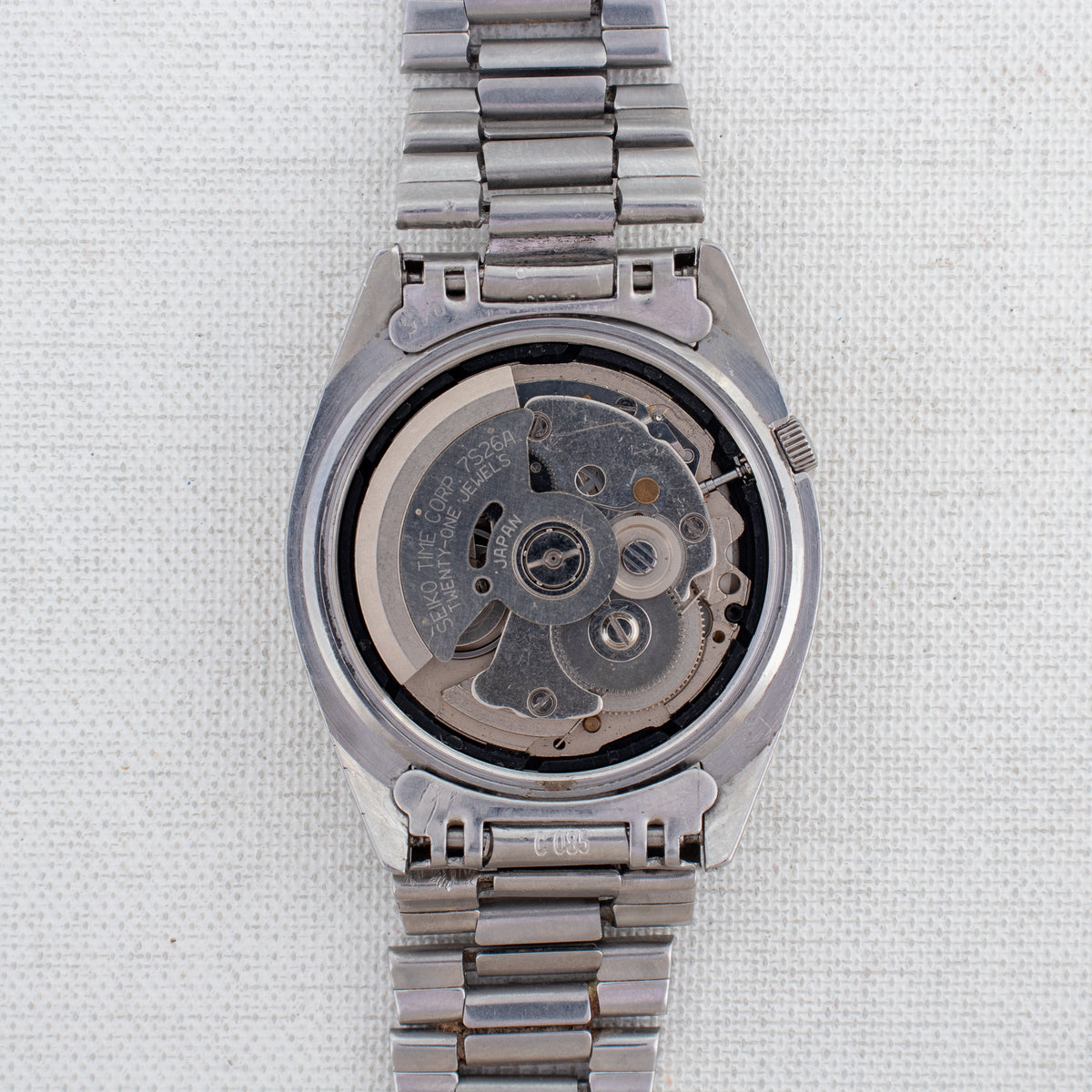 Vintage Seiko 5 7S26-8210 Automatic 21J Grey Dial Day Date Wristwatch