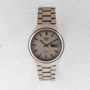 Vintage Seiko 5 7009-8600 Automatic 17J Grey Dial Day Date Wristwatch