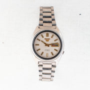 Vintage Seiko 5 7009-8331 Automatic 17J White Dial Day Date Wristwatch