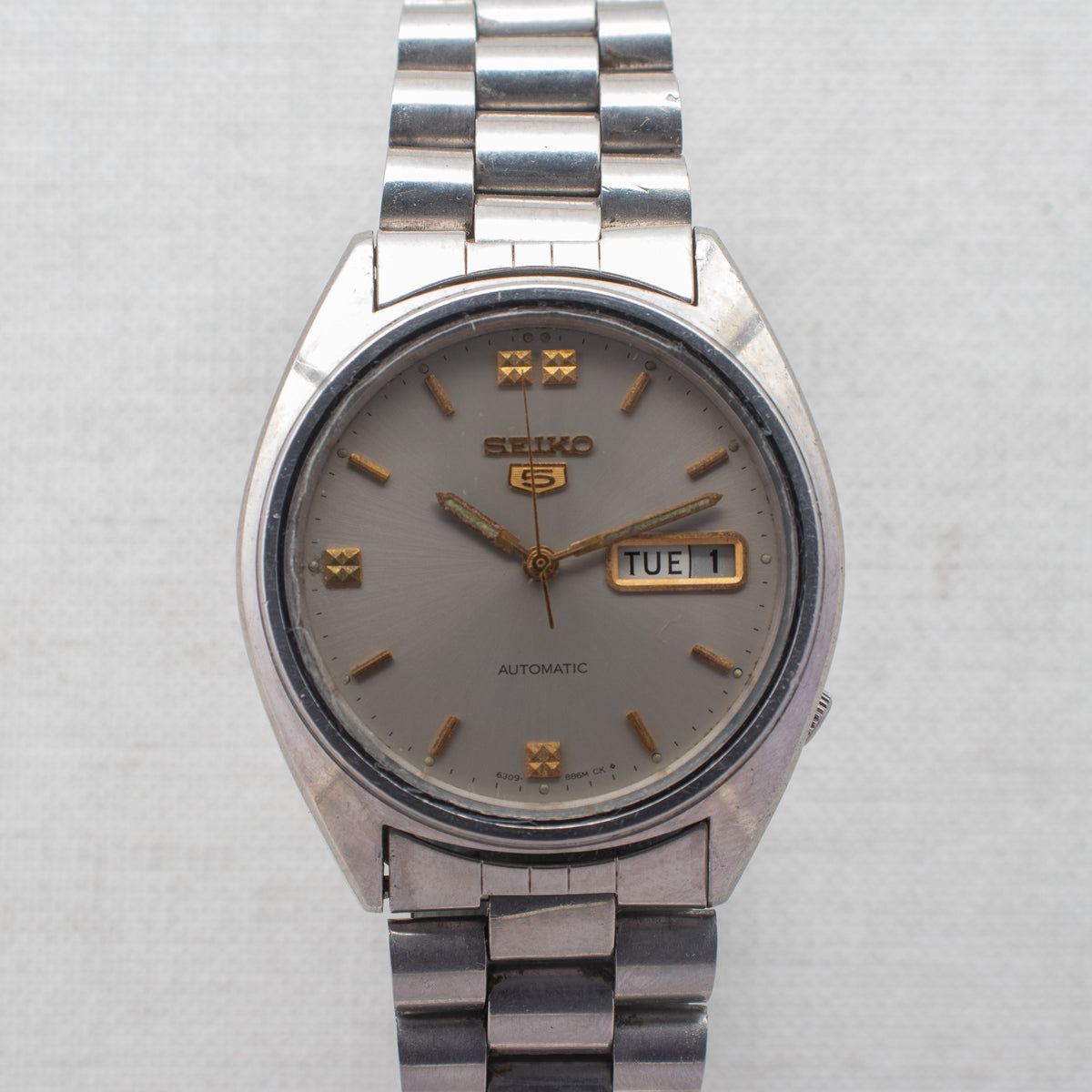 Vintage Seiko 5 6309-8840 Automatic 17J Grey Dial Day Date Wristwatch