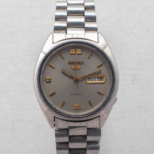 Vintage Seiko 5 6309-8840 Automatic 17J Grey Dial Day Date Wristwatch
