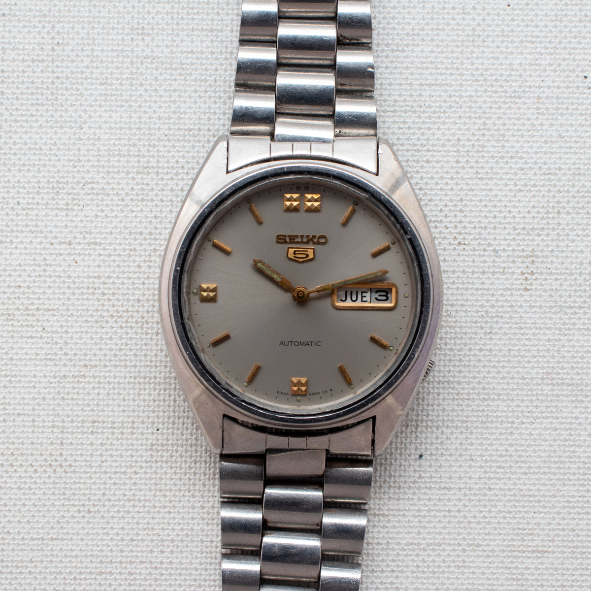 Vintage Seiko 5 6309-8840 Automatic 17J Grey Dial Day Date Wristwatch
