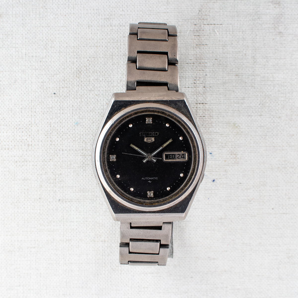 Vintage Seiko 5 7009-8530 Automatic 17J Black Dial Day Date Wristwatch