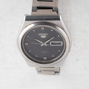 Vintage Seiko 5 7009-8530 Automatic 17J Black Dial Day Date Wristwatch