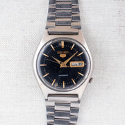 Vintage Seiko 5 6309-8670 Automatic 17J Black Dial Day Date Wristwatch