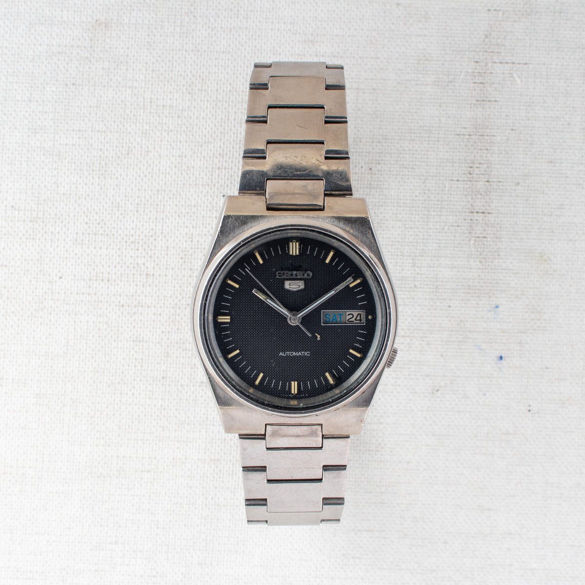 Vintage Seiko 5 7009-3101 Automatic 17J Black Dial Day Date Wristwatch