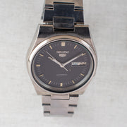 Vintage Seiko 5 7009-3101 Automatic 17J Black Dial Day Date Wristwatch