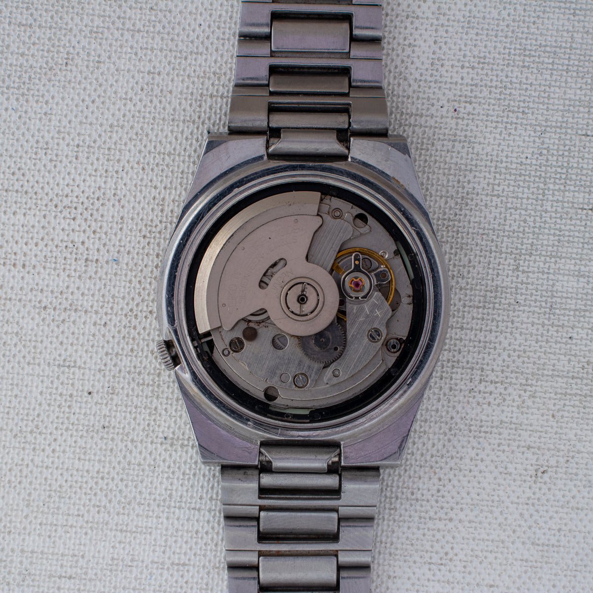 Vintage Seiko 5 7009-3101 Automatic 17J Black Dial Day Date Wristwatch