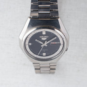 Vintage Seiko 5 7009-8830 Automatic 17J Black Dial Day Date Wristwatch