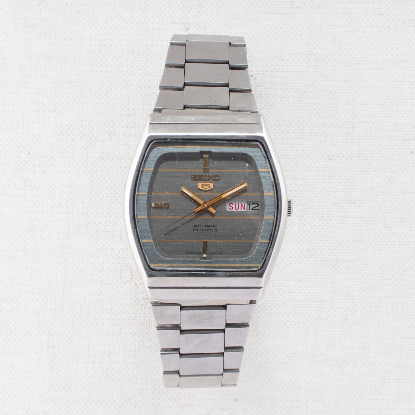 Rare Seiko 5 Auto 6349-5080 Striped Grey Dial TV Case 1983 Bilingual Day Watch