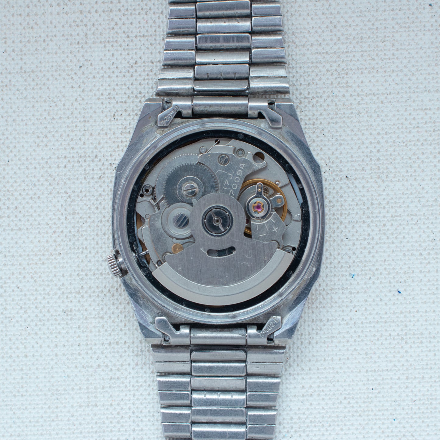 Rare Vintage Seiko 5 Auto 7009-5862 Diagonal lines Sunburst Silver Dial Watch