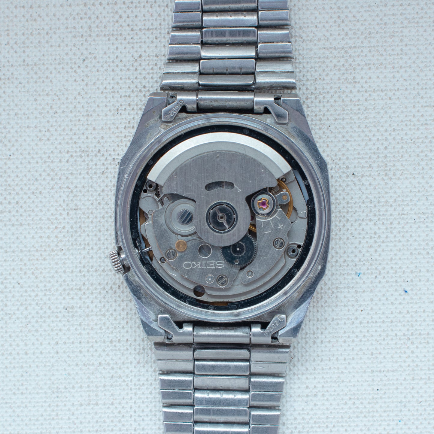 Rare Vintage Seiko 5 Auto 7009-5862 Diagonal lines Sunburst Silver Dial Watch
