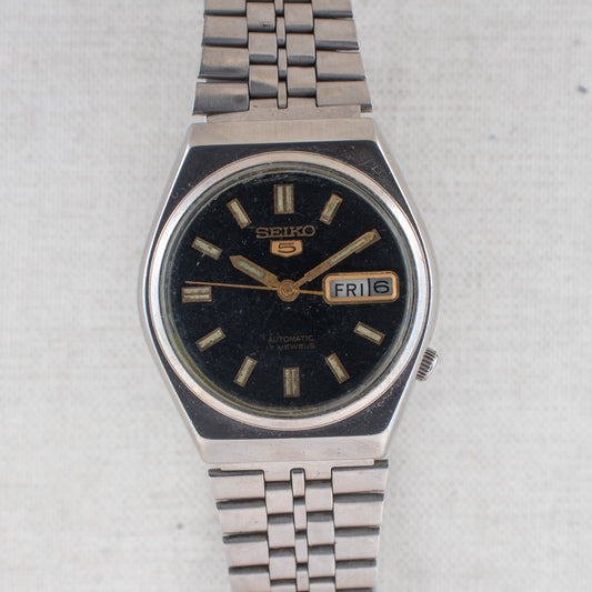 Seiko 5 Automatic 6309-8820 Black Dial Day/Date Gold Accents Vintage Men's Watch