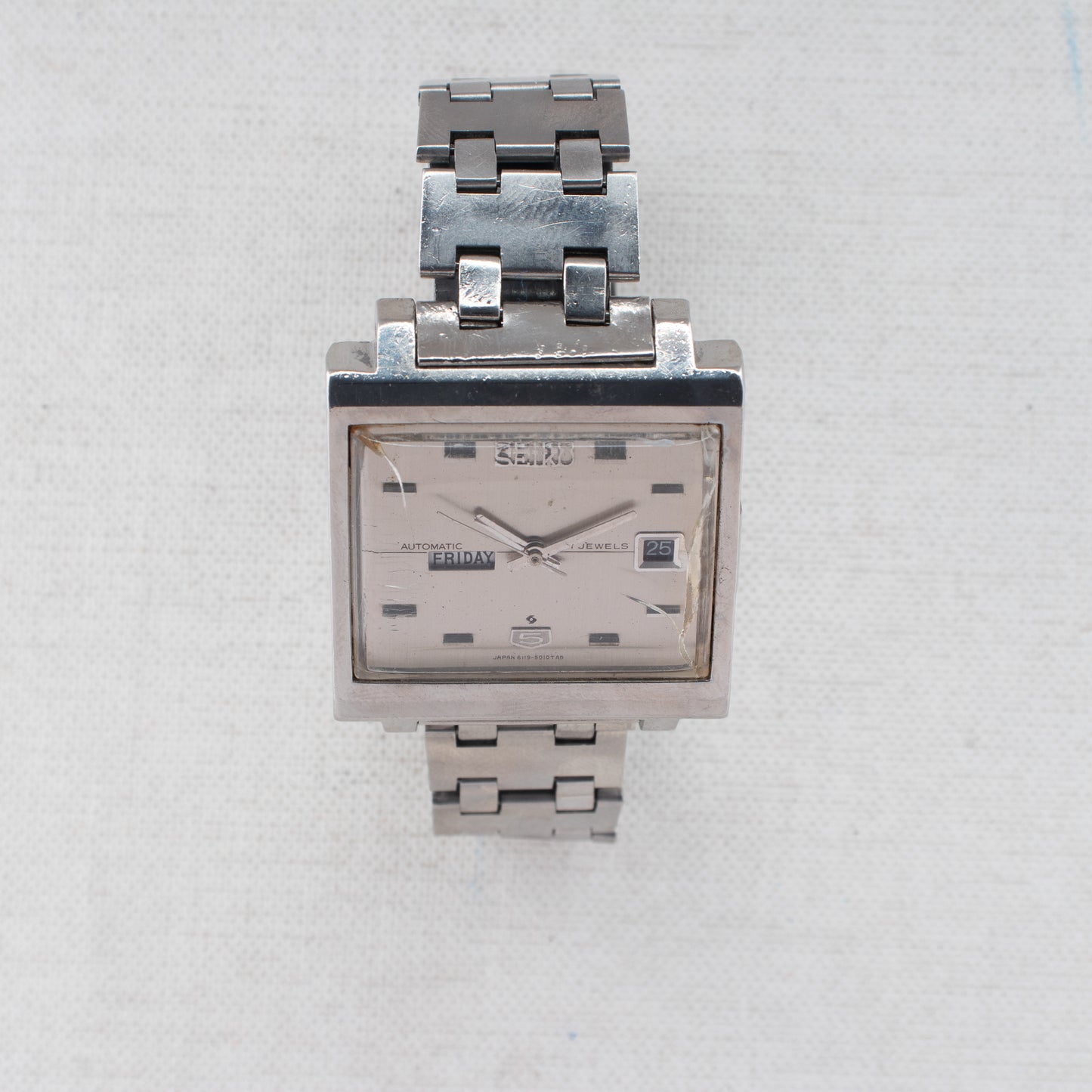 Vintage Seiko 5 Auto 6119-5000 TV Case 21J Silver Dial Day/Date 1971 Rare Watch
