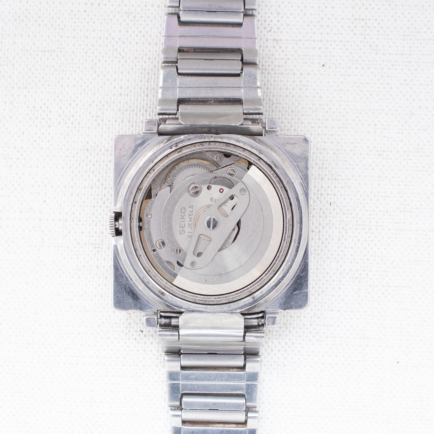 Vintage Seiko 5 Auto 6119-5401 Silver Dial TV Case French/English Day 1974 Watch