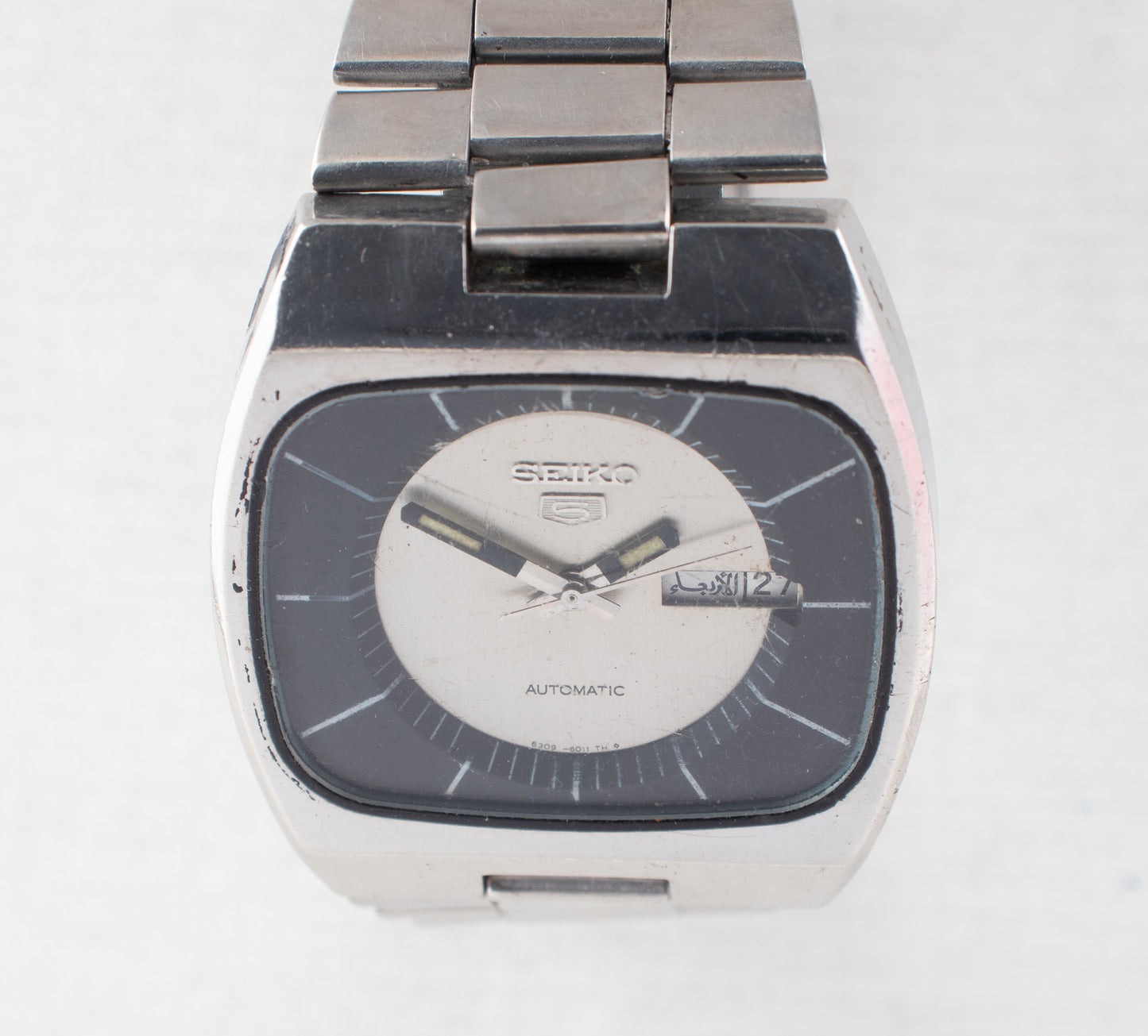 Vintage Seiko 5 Auto 6309-6010 Watch Texture Silver Black Dial Bilingual Day