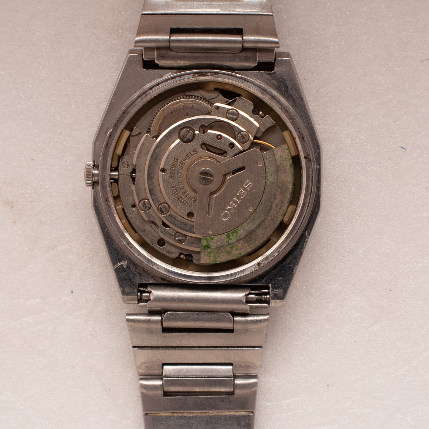 Vintage Seiko 5 Auto 6309-6200 Square Case Black Dial Gold Accents 1983 Watch