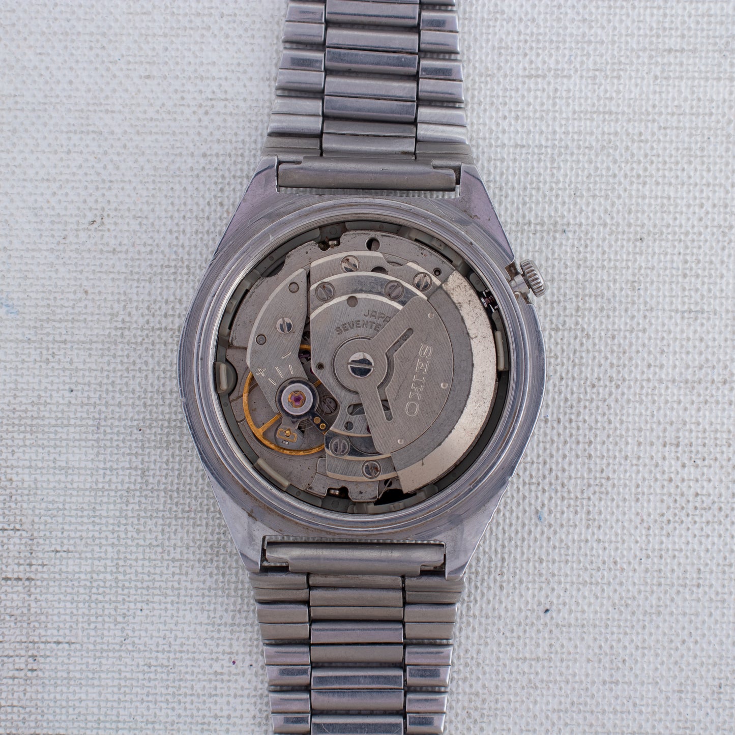 Vintage Seiko 5 Auto 6309-8670 Watch Black Dial Italian/English Day Gold Accents