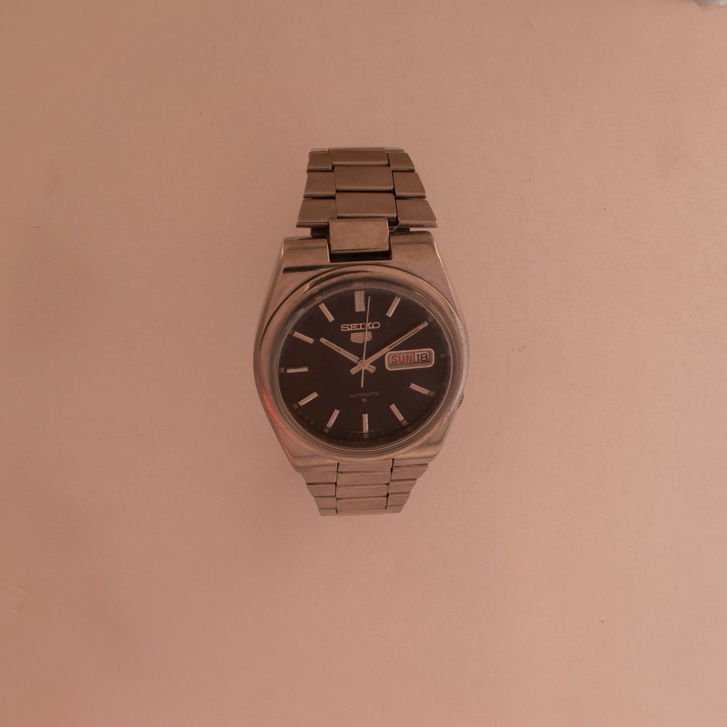 Vintage Seiko 5 Automatic 6309-9000 English/Italian Day Black Dial Silver Accent