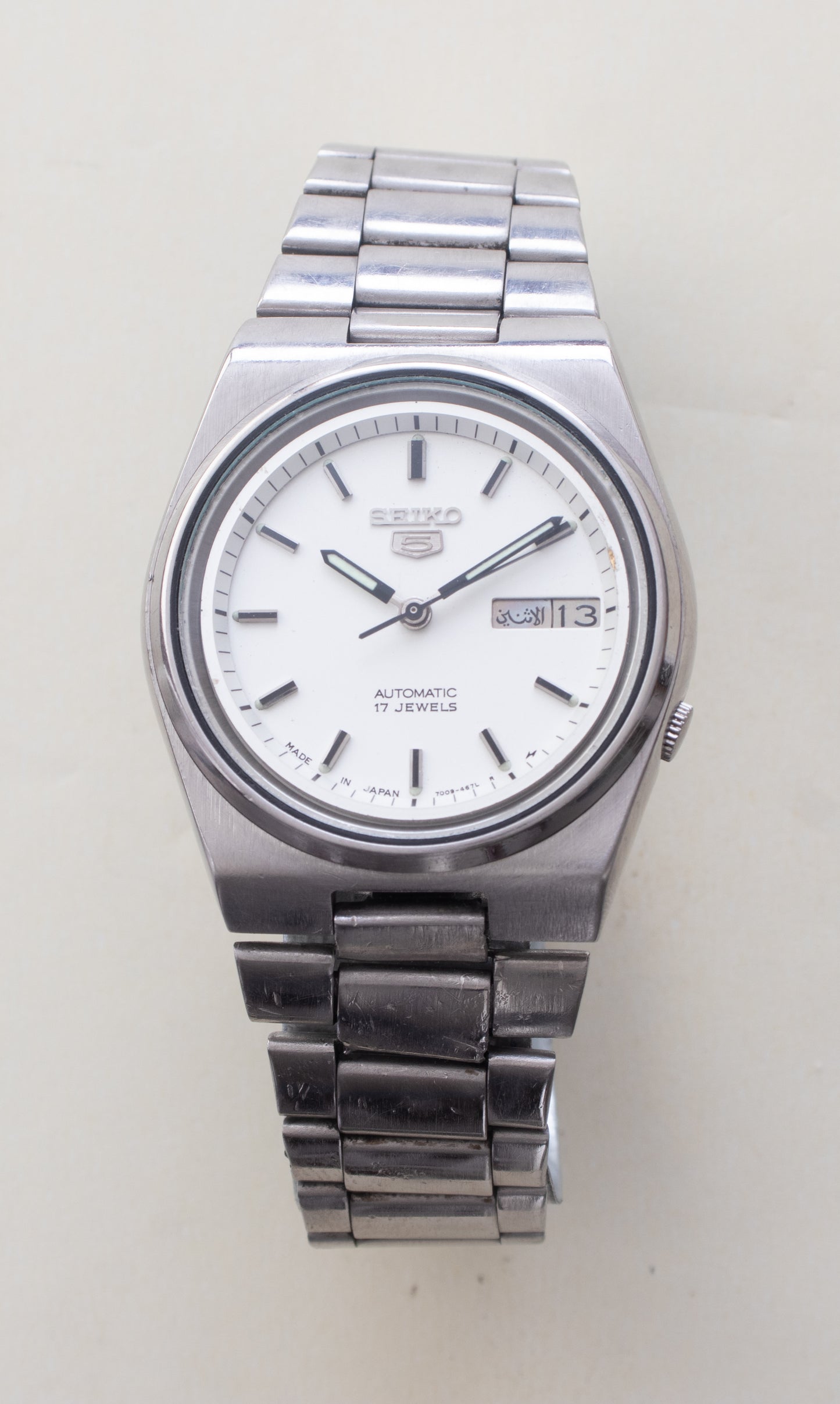 Vintage Seiko 5 Auto 7009-816J White Dial Luminous Hands, Bilingual Day Watch