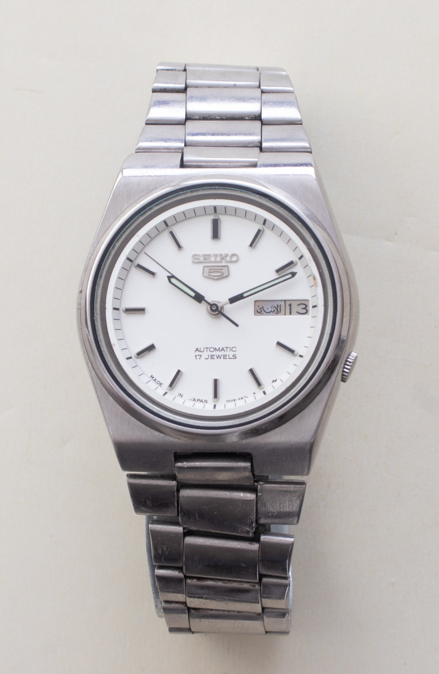 Vintage Seiko 5 Auto 7009-816J White Dial Luminous Hands, Bilingual Day Watch
