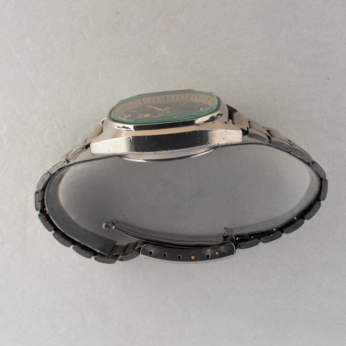 Vintage Seiko 5 Auto Cushion Case 7009-521A Watch Black Diamond-Set Dial 1980