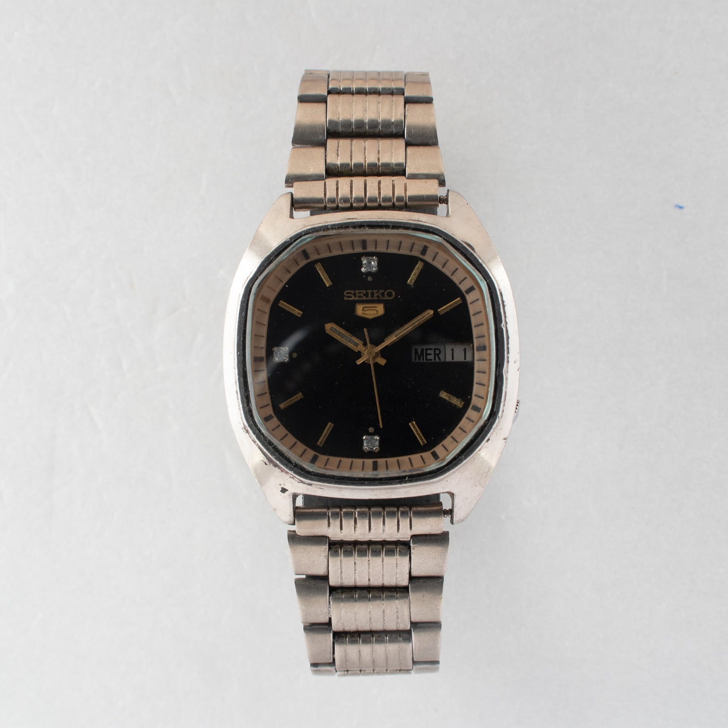 Vintage Seiko 5 Auto Cushion Case 7009-521A Watch Black Diamond-Set Dial 1980