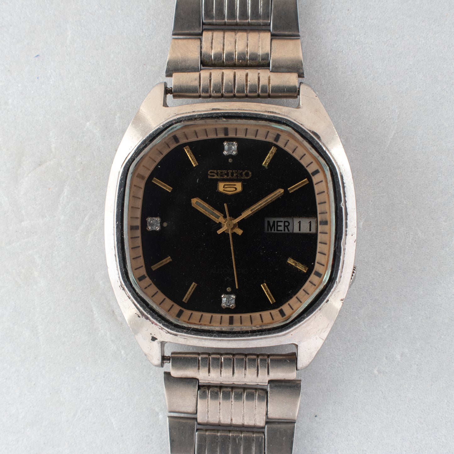 Vintage Seiko 5 Auto Cushion Case 7009-521A Watch Black Diamond-Set Dial 1980
