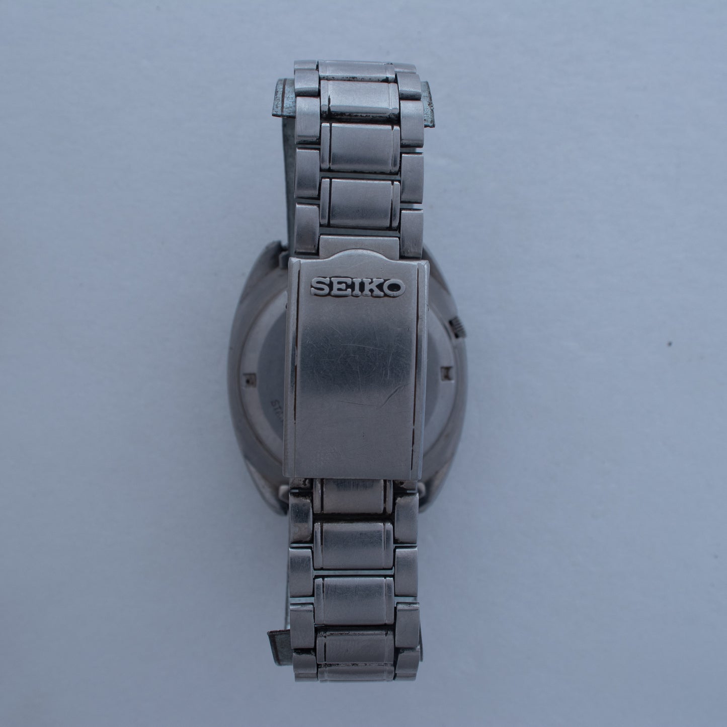 Vintage Seiko 5 Automatic Men's Watch 7009-8580 Black Dial Silver Accents Rare