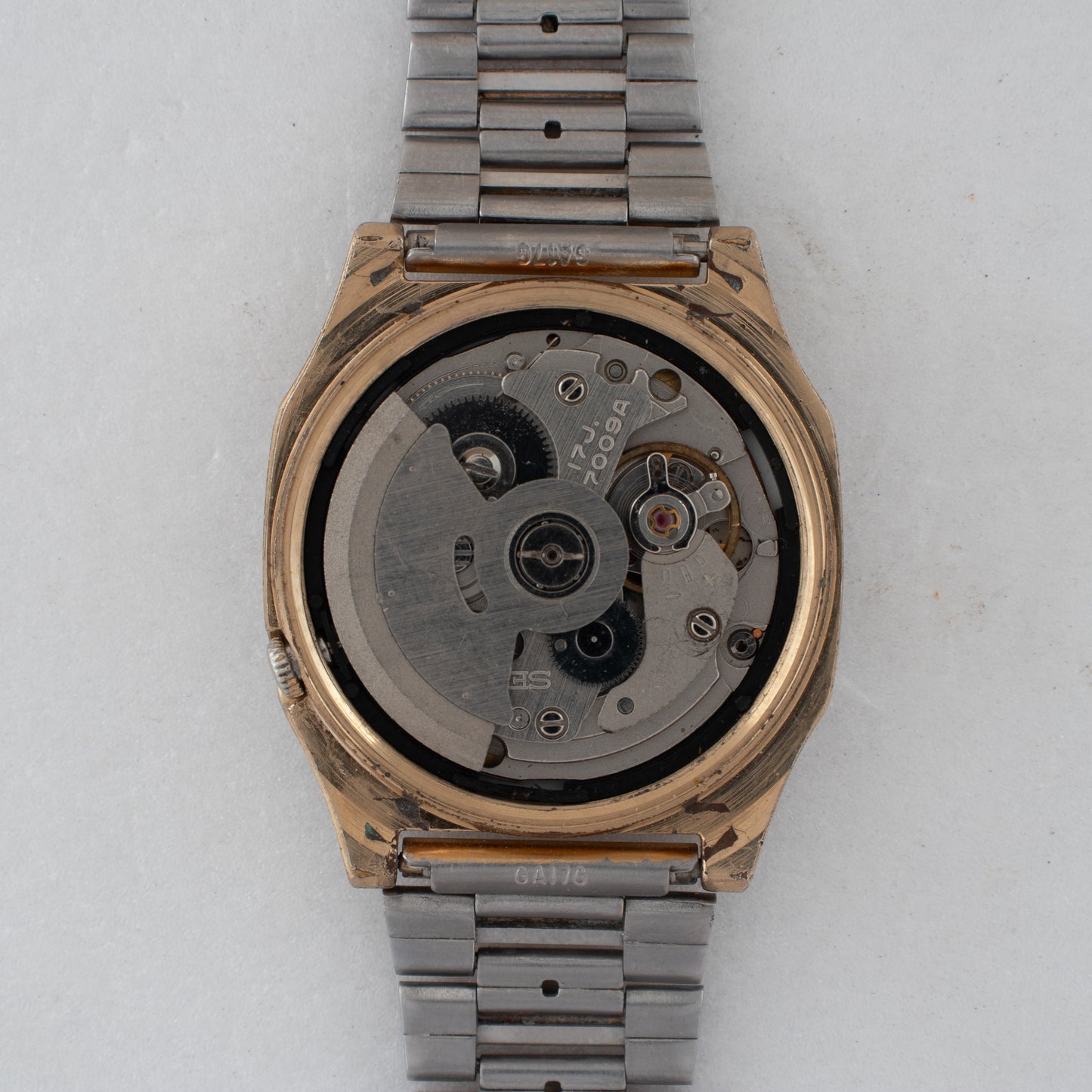 Vintage Seiko 5 Auto Square TV Case 7009-5862 Gold Dial Arabic English Day Watch