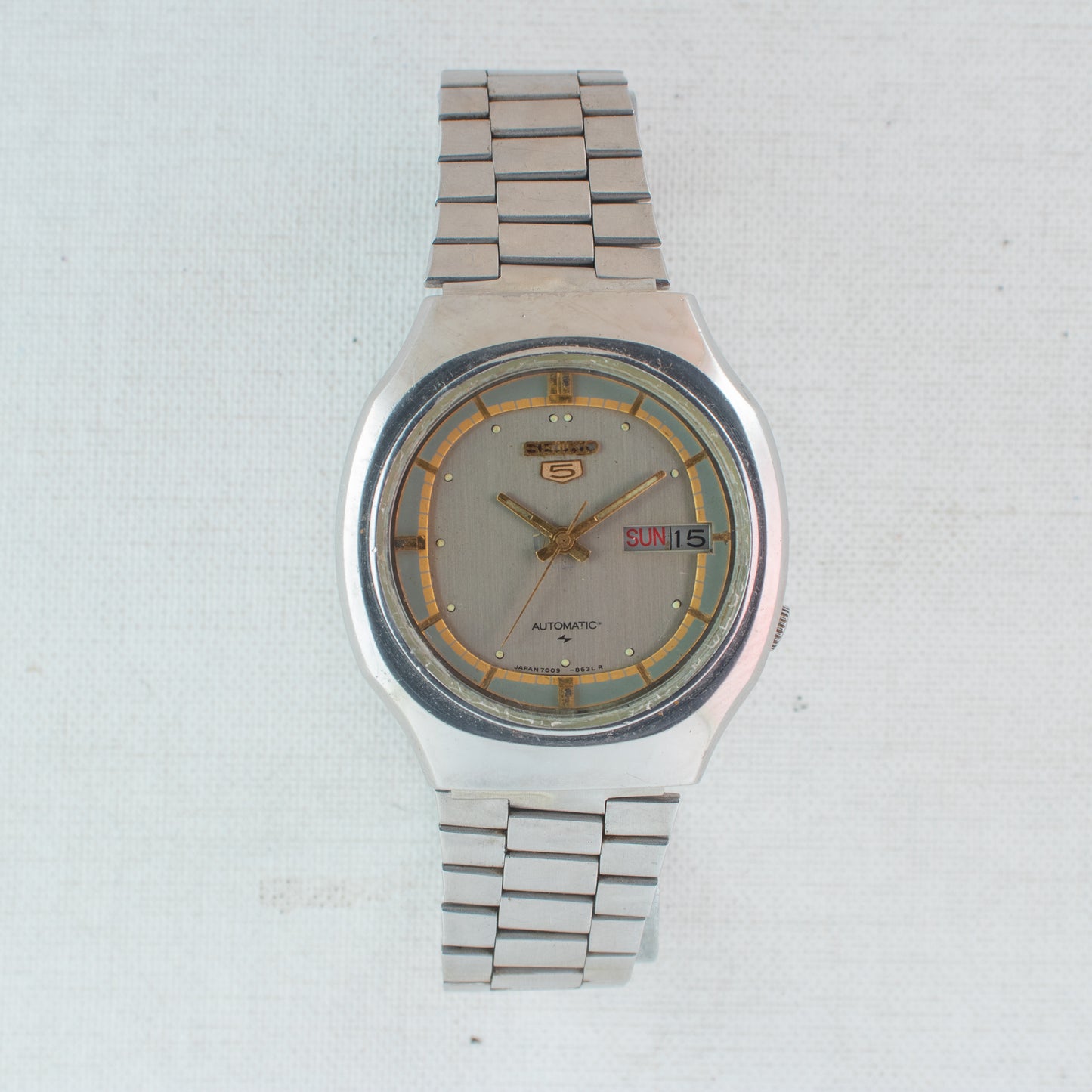 Vintage Seiko 5 Auto Watch 7009-5130, Rare Two-Tone Grey Dial with Gold Track