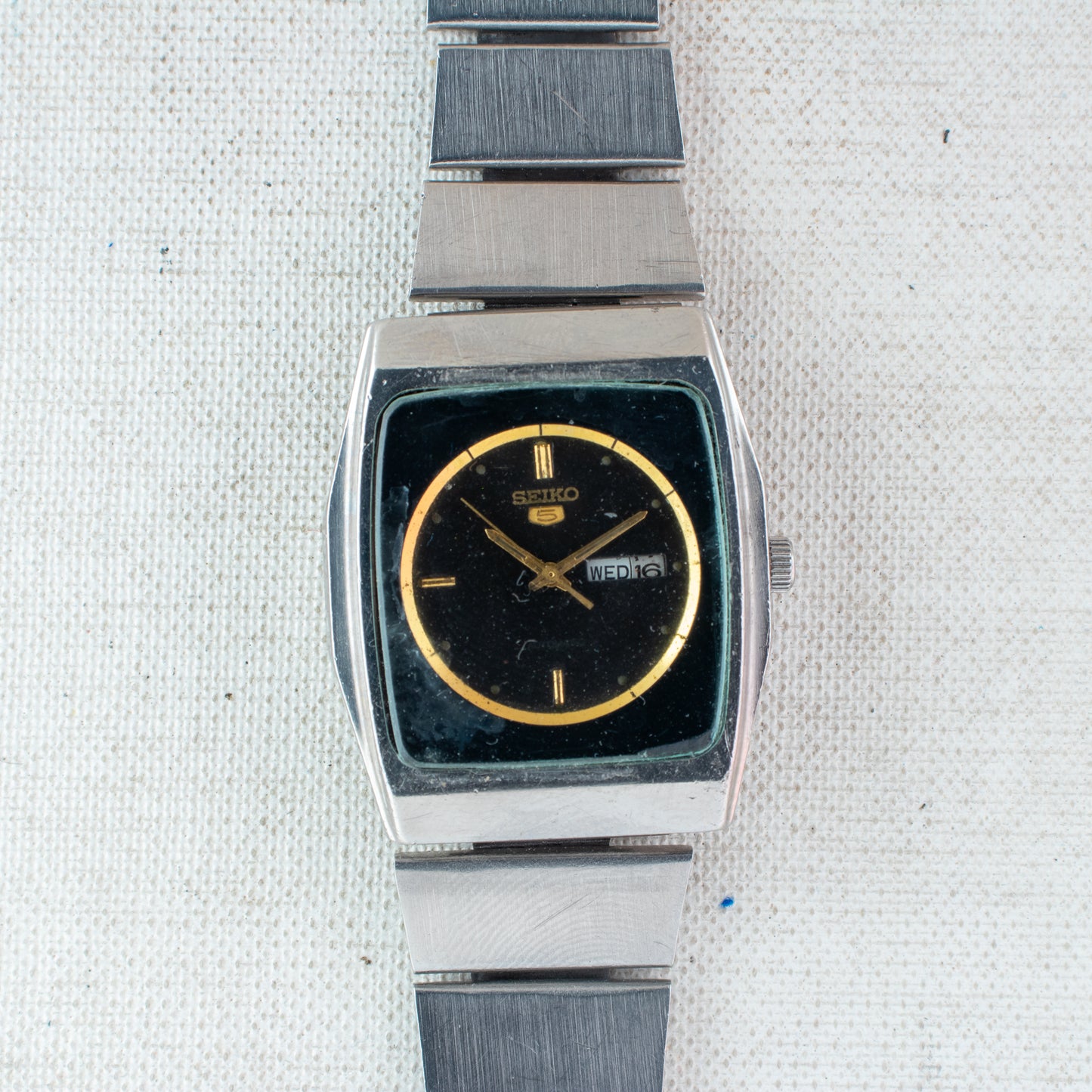 Vintage Seiko 5 Auto Watch Black & Gold TV Dial 2906-075A English/Arabic Day