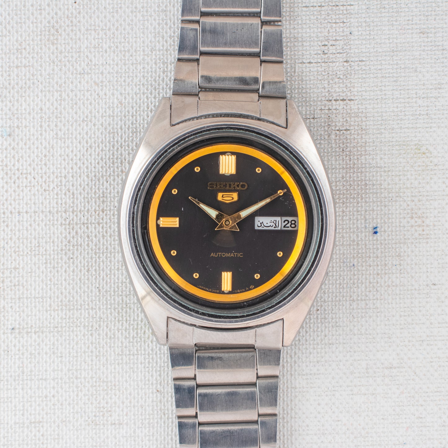 Vintage Seiko 5 Auto Watch Black Dial Gold Accents 6309-583A Arabic English Day