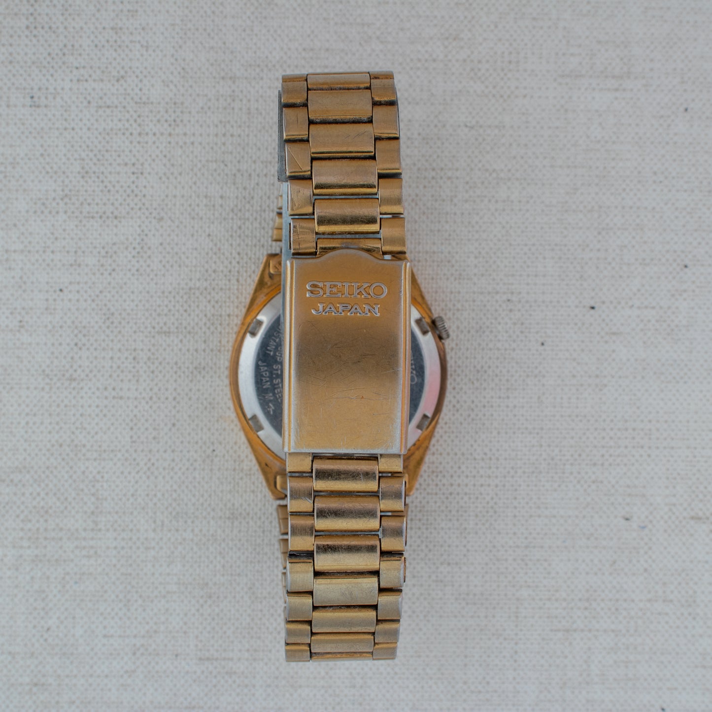 Vintage Seiko 5 Auto Watch Gold-Tone 7019-8180 Unique Dial English/Arabic Day