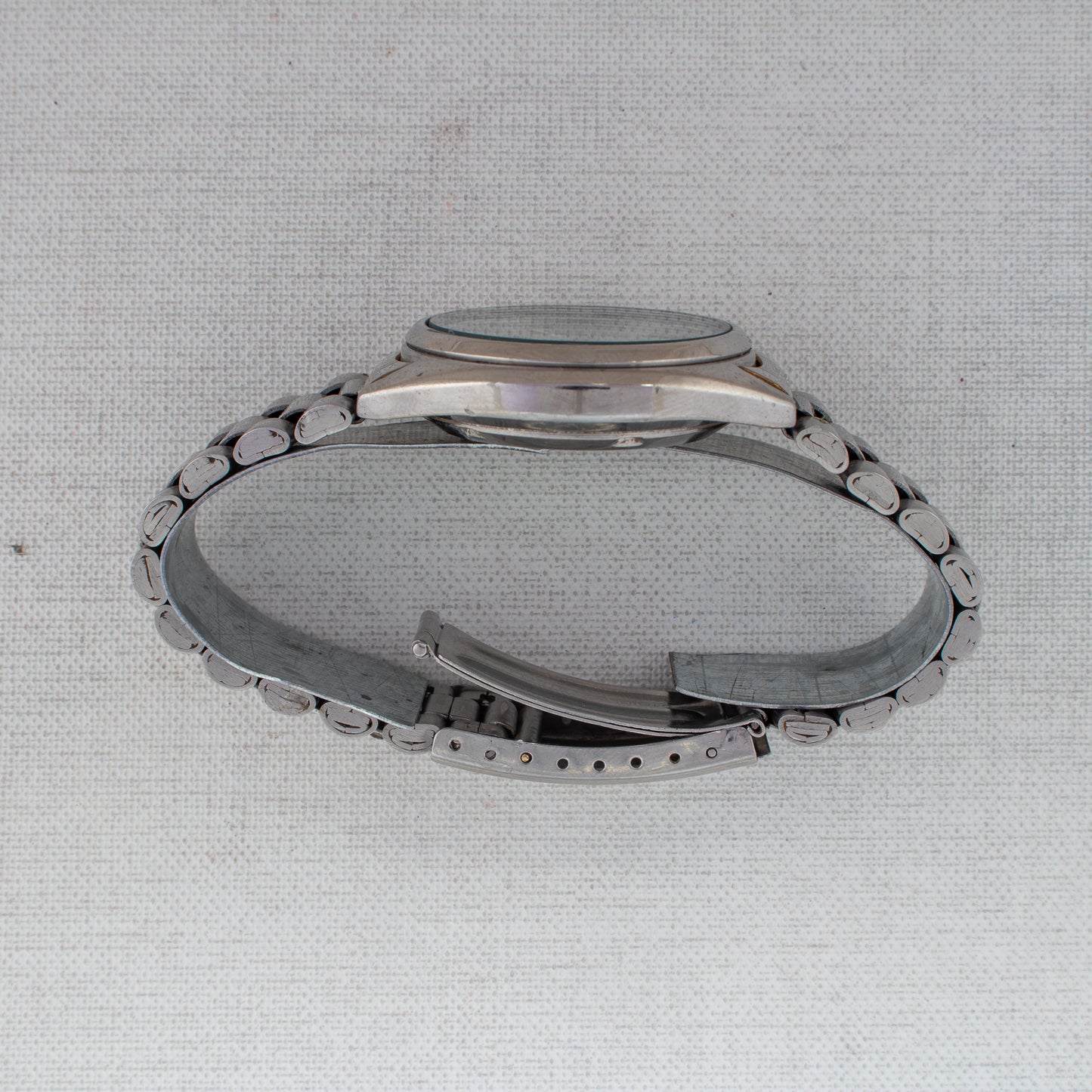 Vintage Seiko 5 Auto Watch Silver Sunburst Dial 7S26-3040 21J Arabic English Day