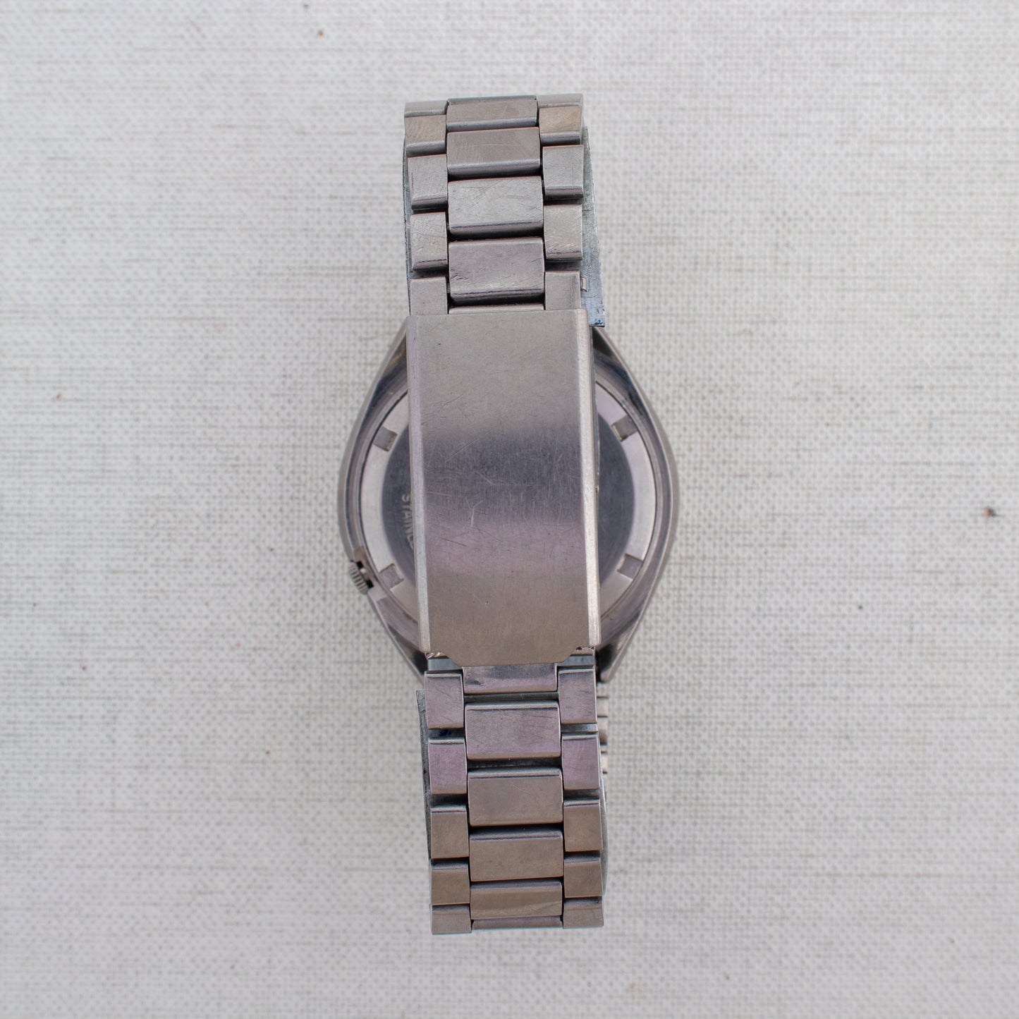 Vintage Seiko 5 Auto Watch Textured Vertical Stripe Dial 7009-8600 Bilingual Day