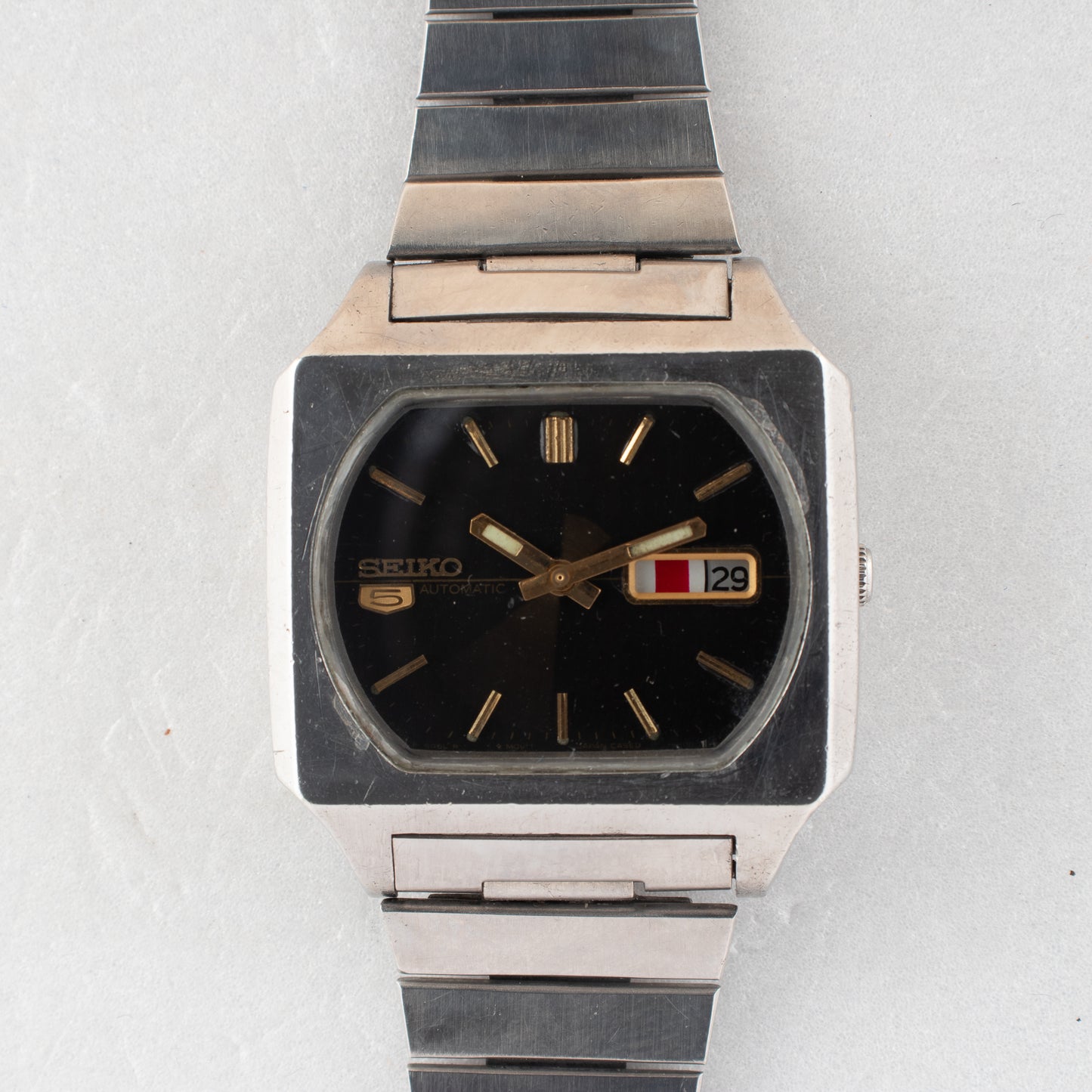 Vintage Seiko 5 Automatic 6309-5510 Watch TV Case Black Dial Bilingual Days 1982