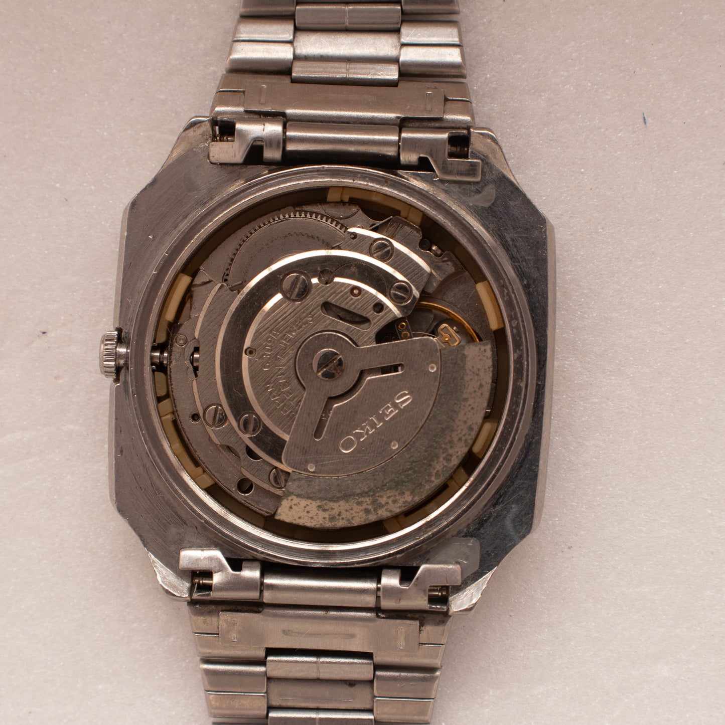 Vintage Seiko 5 Automatic 6309-5510 Watch TV Case Black Dial Bilingual Days 1982
